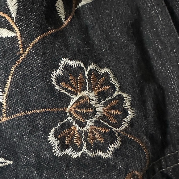 Embroidered Floral Dark Wash Denim Jean Jacket - Picture 2 of 6